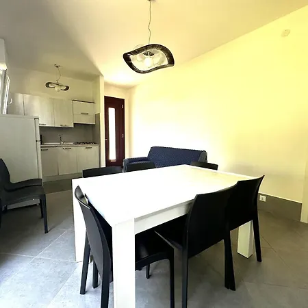 With Garden And Pool Access In Villa Bibione